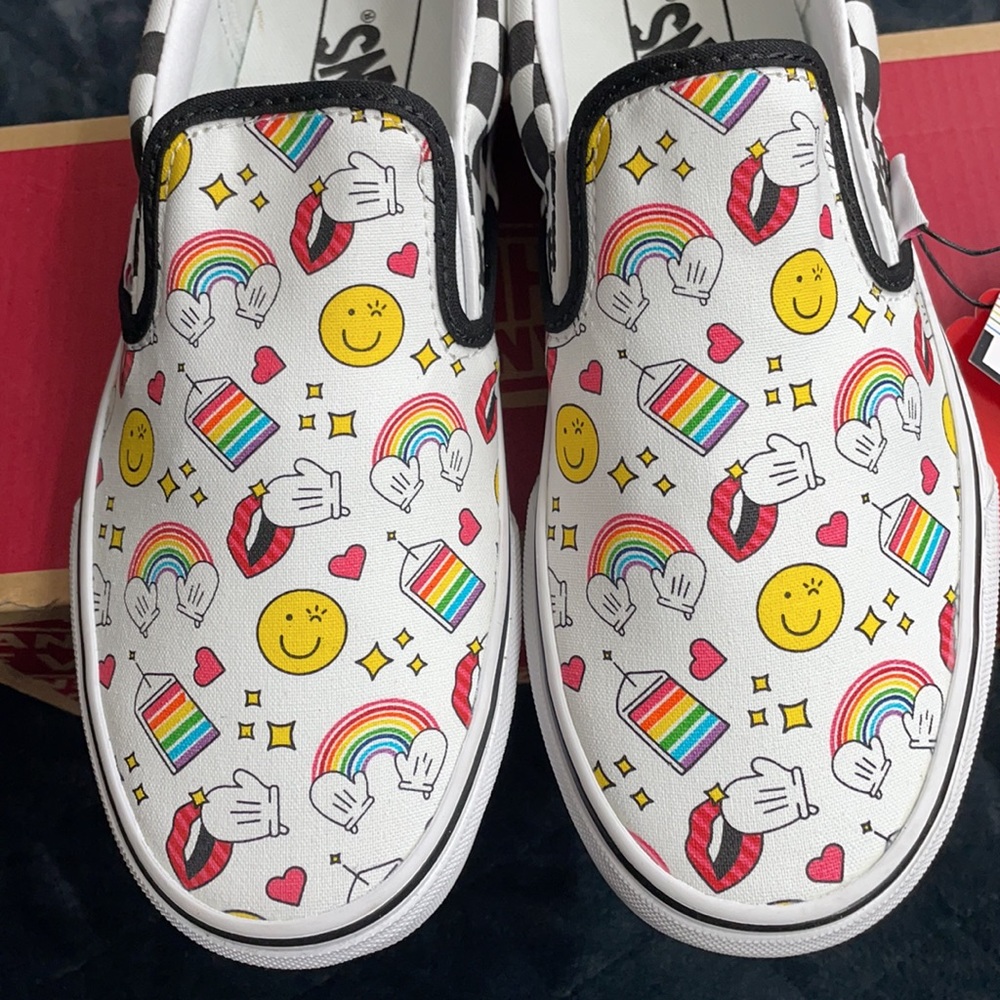 Vans classic slip On Flour shop by Amirah Kassem collection - Picture 2 of 8